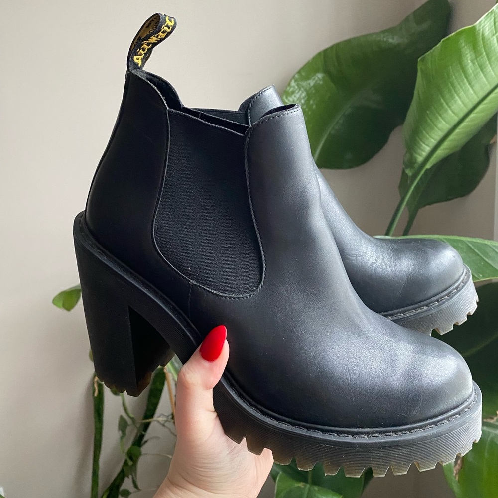 Super comfortable. Only worn a handful of times. Tread, sole in great condition.